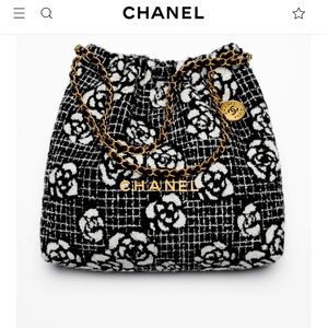 CHANEL 22 handbag - Brand New!!